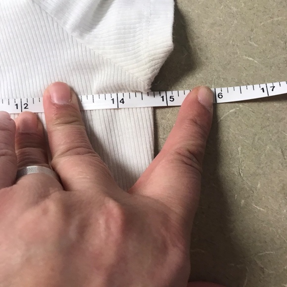 U 2 B women’s off shoulder top - Picture 10 of 10